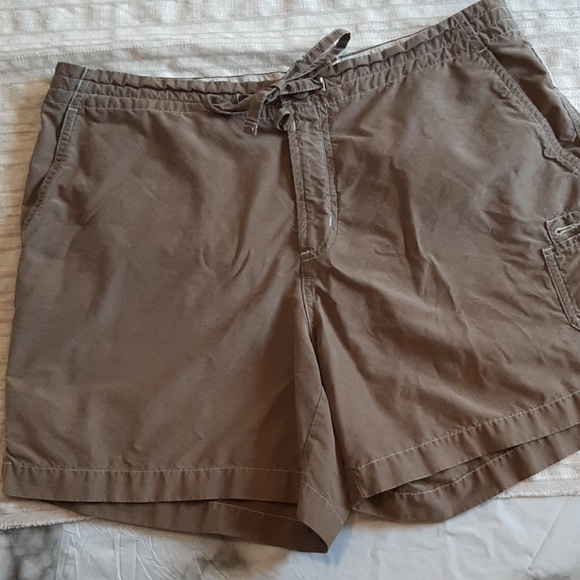 Columbia women's shorts, size M petite - Picture 1 of 5